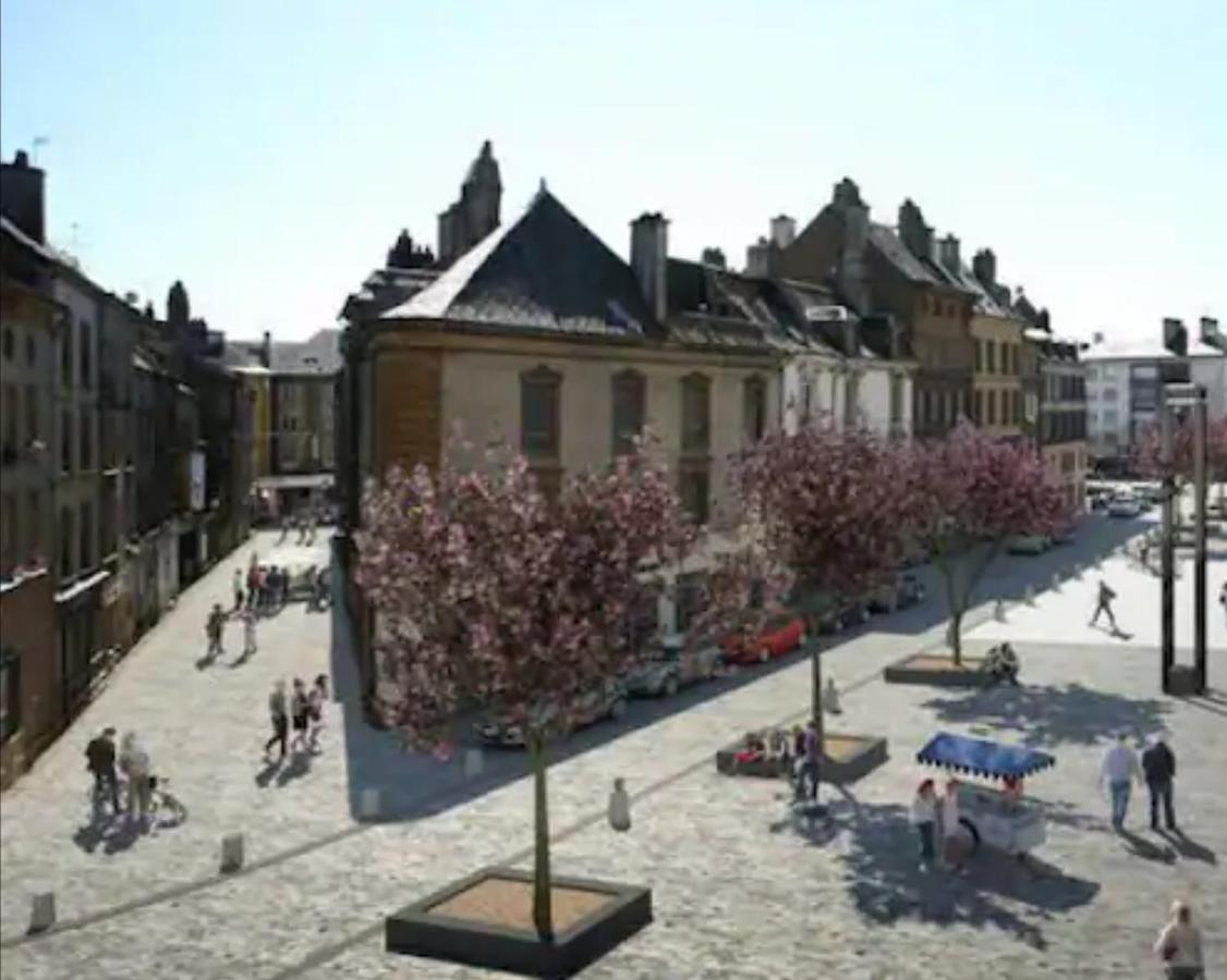 Appartement Spacieux Et Atypique Sedan Exterior foto